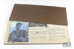 Uncharted 2 Press Kit keményfedeles borítás és képeslapok